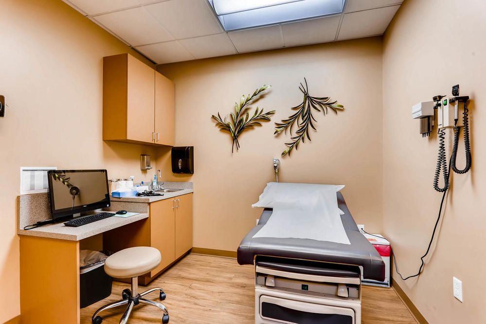 Ideal Owner-User Medical Office Condo for Sale with Income through 2021: 13634 N 93rd Ave, Peoria, AZ 85381